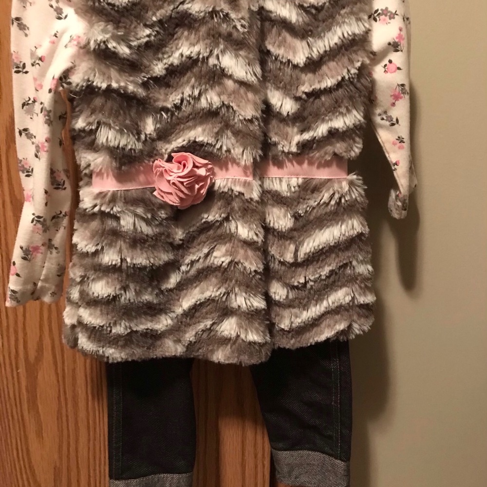 Kids Best restaurant in pants